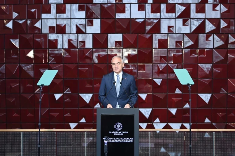 Bakan Ersoy: "13 binden fazla eser ait olduğu topraklara geri getirildi"