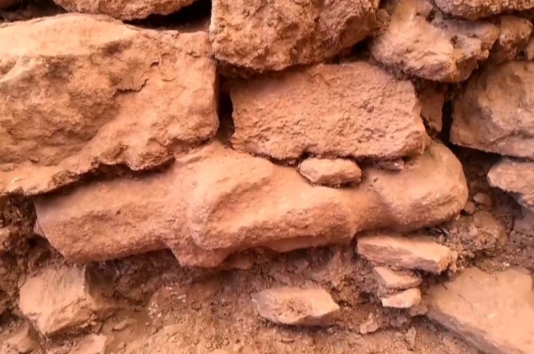 Bakan Ersoy açıkladı: Göbeklitepe’de insan heykeli bulundu 