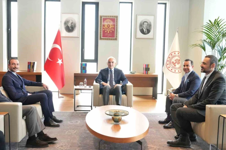 Bakan Ersoy: " Görkem Sevindik’in ortaya koyduğu insani duruşun yanındayız" 