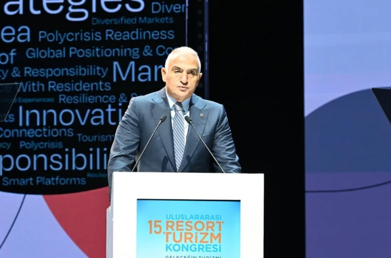 Bakan Ersoy: "Nisan-Mayıs aylarında özellikle erken rezervasyon indirimlerini erkenden kapatmayın"