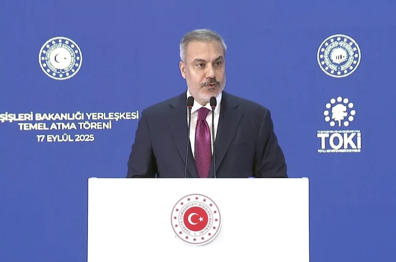 Bakan Fidan: "Dağılmış halde hizmet eden bakanlığımız artık tek çatı altında modern bir karargaha sahip olacaktır"