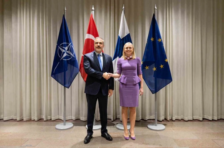 Bakan Fidan, Finlandiyalı mevkidaşı Valtonen ile bir araya geldi 