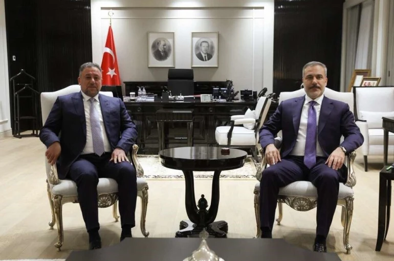 Bakan Fidan, Irak Egemenlik İttifakı Lideri Hançer’i kabul etti 