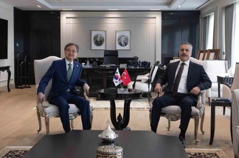 Bakan Fidan, Koreli mevkidaşı Cho Hyun ile görüştü 