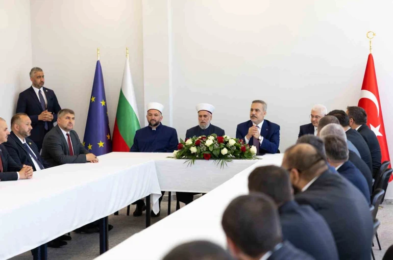 Bakan Fidan, Sofya Yüksek İslam Enstitüsü’nü ziyaret etti