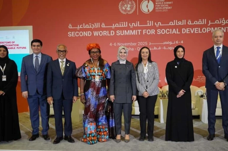 Bakan Göktaş: "Aileyi yeniden merkeze almak insanlığın en acil sorumluluğudur" 