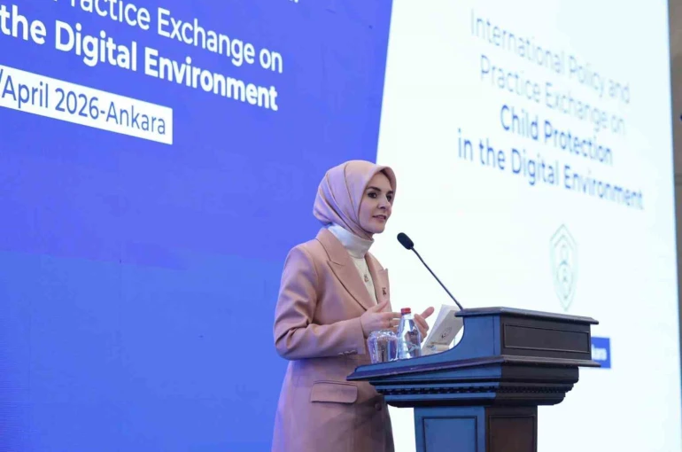 Bakan Göktaş: "Dijital ortamları hukuk, etik, eğitim ve sosyal politika boyutlarıyla birlikte ele almak zorundayız" 