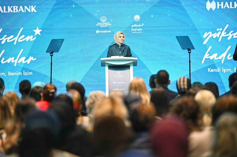 Bakan Göktaş: "Kadınlarımız kalkınmanın asli faktörüdür" 