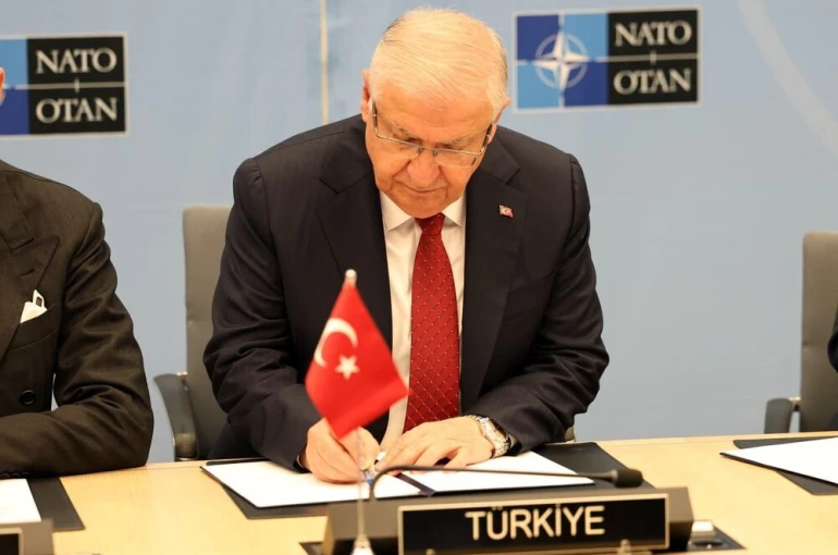 Bakan Güler, "Ateş Mükemmeliyet Merkezi Niyet Mektubu" imza törenine katıldı