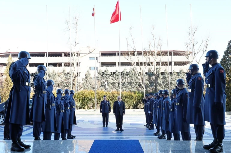 Bakan Güler başkanlığında "Hava Kuvvetleri Komutanlığı Yıllık Değerlendirme Toplantısı" gerçekleştirildi 