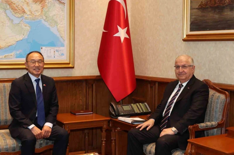 Bakan Güler, Güney Kore’nin Ankara Büyükelçisi Boo’yu kabul etti