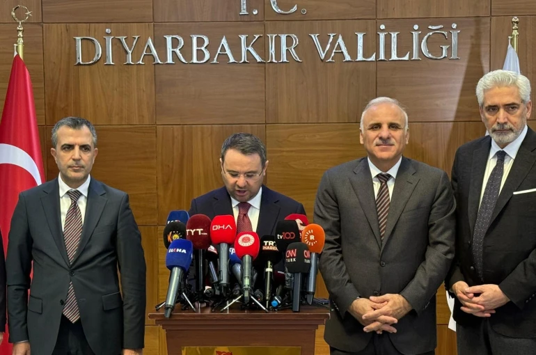 Bakan Gürlek: ''Türkiye tüm olumsuzluklara rağmen istikrarını koruyan ve güçlenmeye devam eden bir ülkedir’’