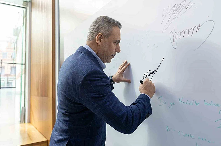 Bakan Hakan Fidan: "Eyleme ihtiyacımız olduğu kadar bilgiye, öğrenmeye, tecrübe aktarımına da ihtiyacımız var" 