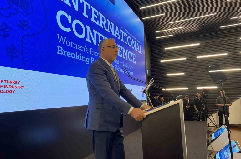 Bakan Işıkhan: "Kadınların hem çalışma hem de aile hayatlarını kolaylaştırıcı tedbirlere öncelik veriyoruz"