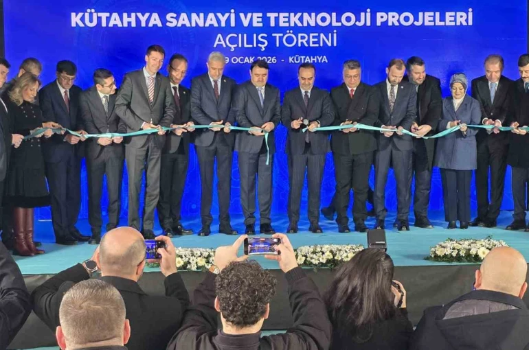 Bakan Kacır: "Kütahya’yı teknoloji ve inovasyonda lider şehirlerden biri haline getireceğiz"
