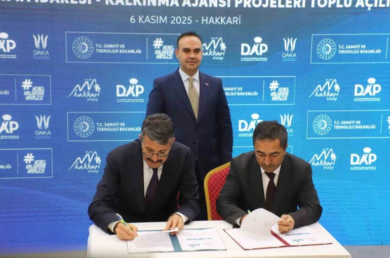 Bakan Kacır’dan Hakkari Üniversitesine ’Milli Teknoloji Atölyesi’ müjdesi 