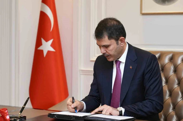 Bakan Kurum: "12 bin 800 yavru flamingo Tuz Gölü’nde yaşam buldu"