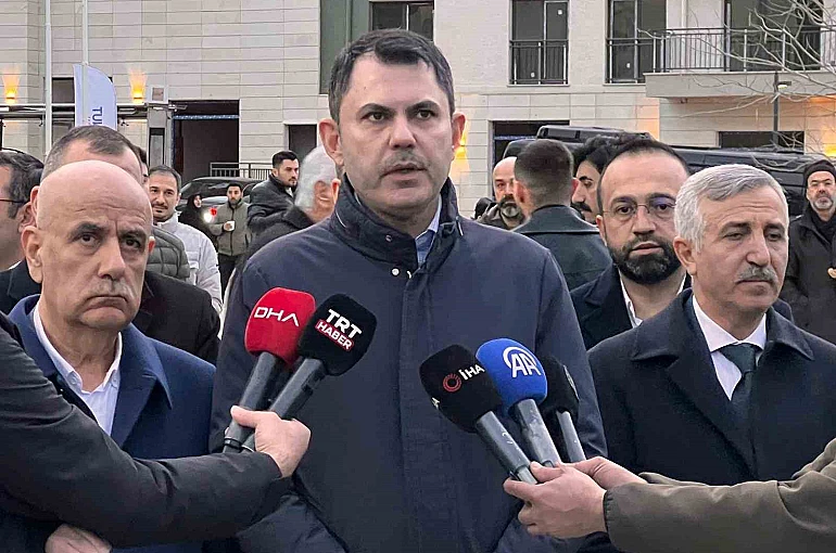 Bakan Kurum: "Hep birlikte devlet millet omuz omuza mücadele ortaya koydu" 