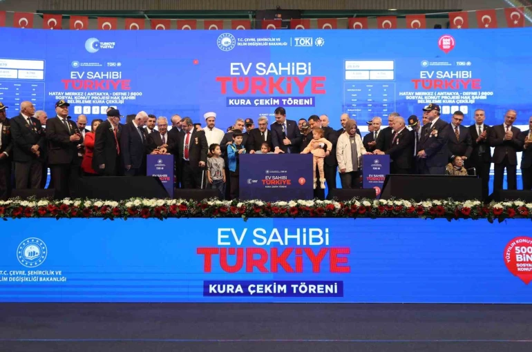 Bakan Kurum: "İstanbul’da 100 bin yuvamızın kuralarını çektik, sahiplerini belirledik" 