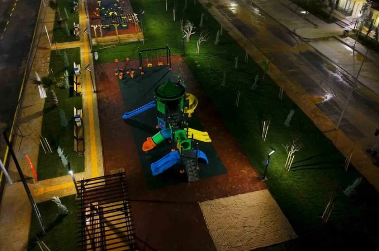 Bakan Kurum: "Küllerinden doğan Hatay’ımız yine ışıl ışıl" 