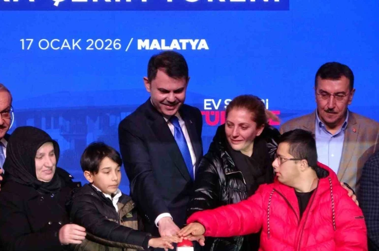 Bakan Kurum: "Yüzyılın Konut Projesi ile Türkiye genelinde 500 bin sosyal konut inşa ediyoruz" 