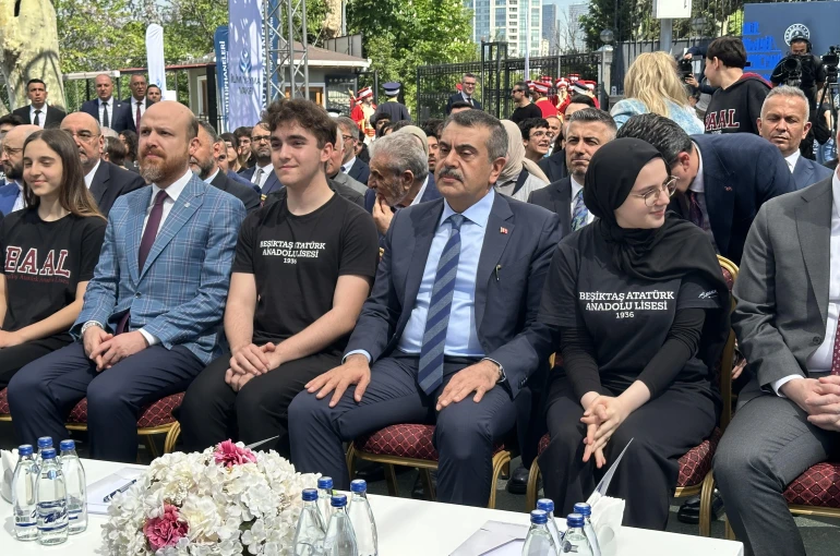 Bakan Tekin: "Türkiye eğitim, öğretim süreçlerinde son 20 yılı baz aldığımızda devrim niteliğinde işler yaptı"