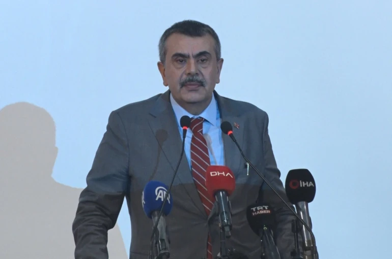Bakan Tekin: "Türkiye, genel bütçeden eğitim ve öğretim süreçlerine en yüksek payı ayıran nadir ülkelerden bir tanesi" 