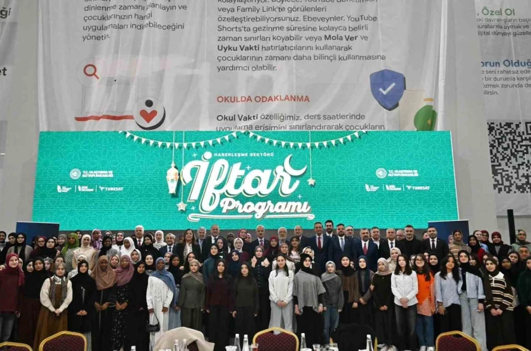 Bakan Uraloğlu: "15 yaşından küçük çocuklar sosyal paylaşım sitelerinde hesap açamayacak" 