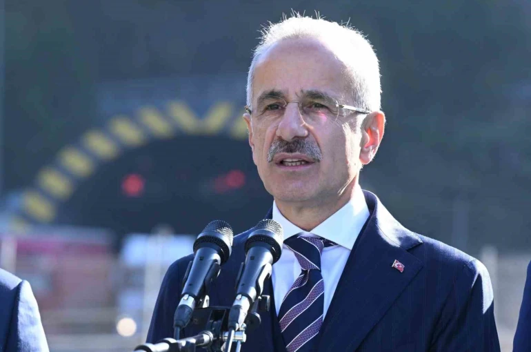 Bakan Uraloğlu: "Aksaray-Ortaköy-6. Bölge Hududu yolunun en önemli etaplarından biri olan Ortaköy Çevre Yolu’nu tamamladık, yarın hizmete açılıyor" 
