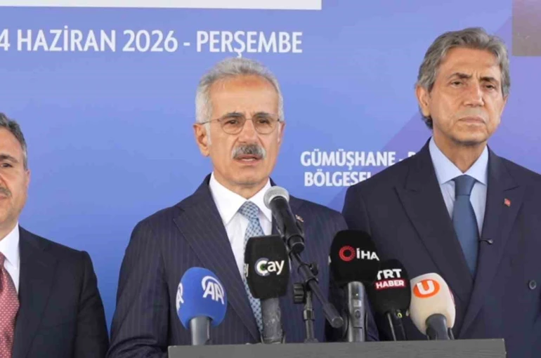 Bakan Uraloğlu, Bayburt-Gümüşhane Havalimanı çalışmalarını yerinde inceledi 