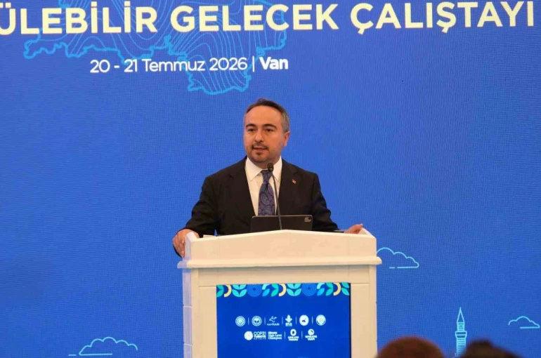 Bakan Yardımcısı Burak Demiralp: "Van Gölü’nde yılların biriktirdiği kirlilik yüküne neşter vurduk" 