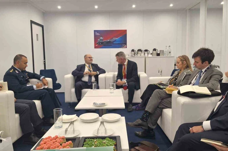 Bakan Yardımcısı Kavaklıoğlu, Birleşik Krallık Savunma Tedarikinden Sorumlu Bakanı Pollard ile bir araya geldi 