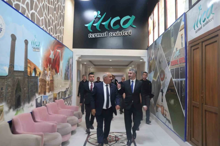 Bakan Yardımcısı Tarıkdaroğlu Aziziye’de incelemelerde bulundu
