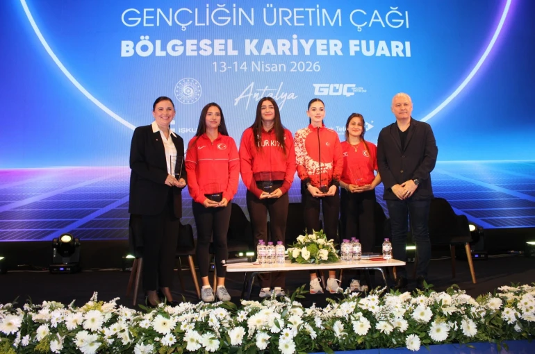 BAKİF26’da kadın milli sporculara ilgi 
