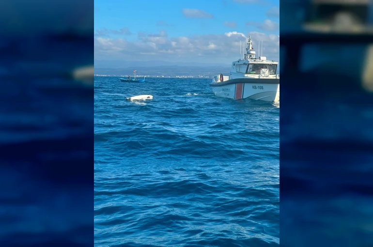 Balık tutmak için açıldıkları denizde dron buldular