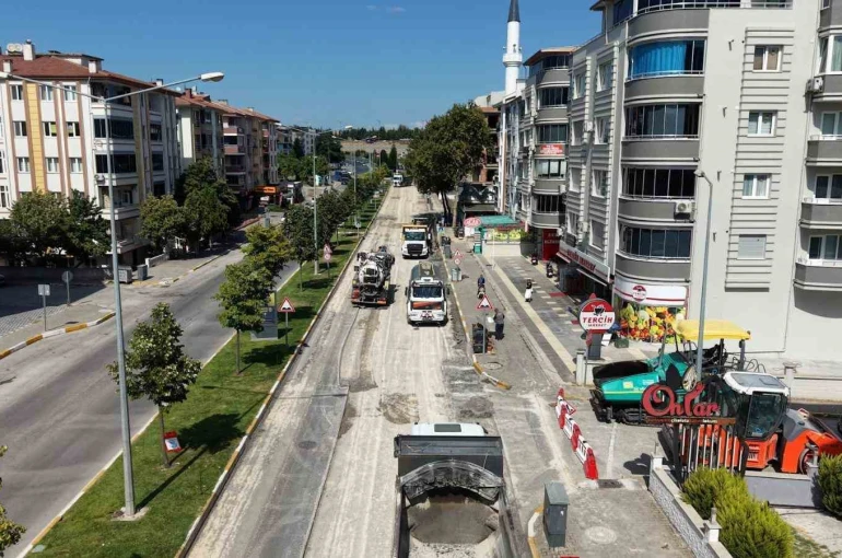 Balıkesir Büyükşehir, Savaştepe Caddesi’ni yeniliyor