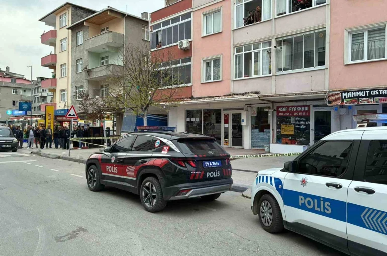 Balkondan pompalı tüfekle husumetlisini vurdu 