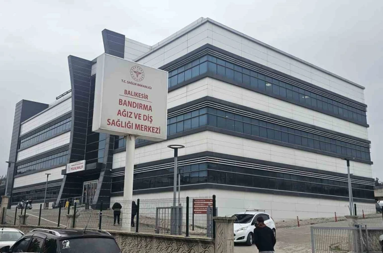 Bandırma Ağız ve Diş Sağlığı Merkezi bir yılda 99 bin hastaya hizmet verdi 