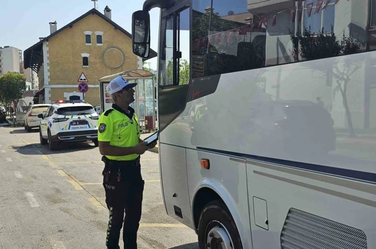 Bandırma’da trafik denetimleri arttı, araç kontrolleri 71 bini aştı 