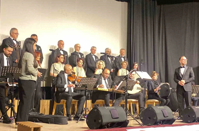 Bandırma’da Türk Sanat Müziği rüzgarı esti