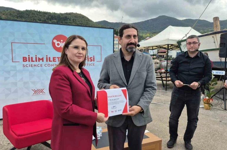 BARÜ’nün bilim kafe etkinliğinde ahşap gemiciliğin tarihçesi anlatıldı