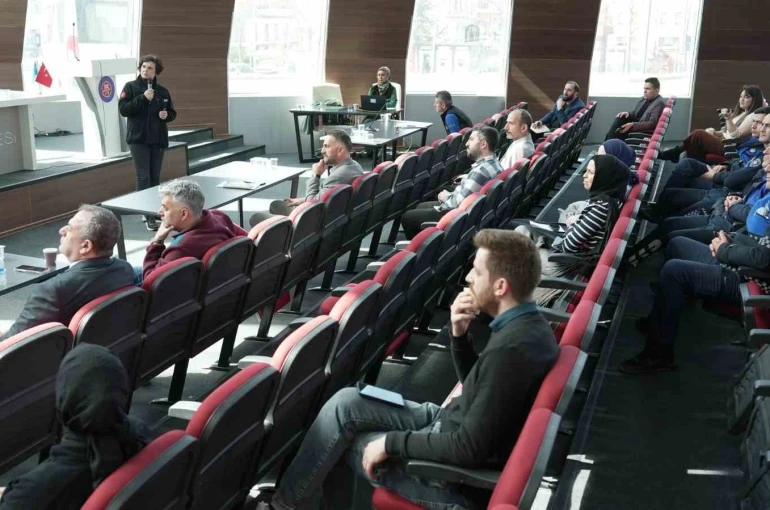 Başiskele Belediyesi personeline KBRN ve sivil savunma eğitimi verildi