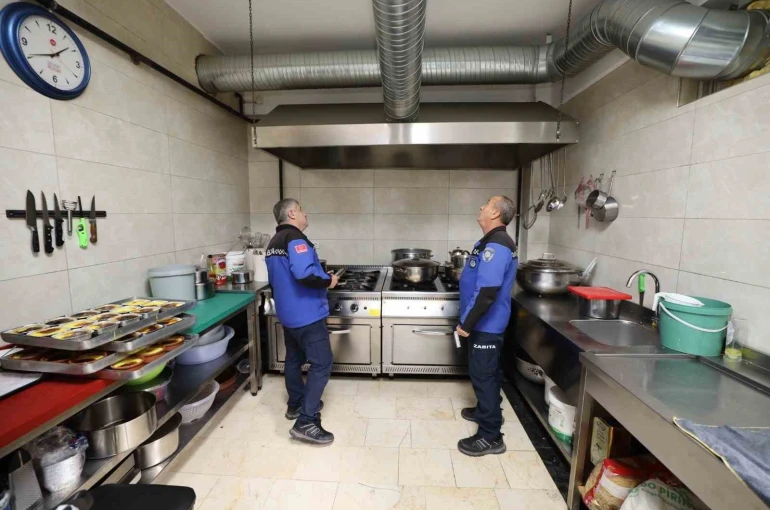 Başiskele’de kafe ve restoranlarda kapsamlı hijyen denetimi 