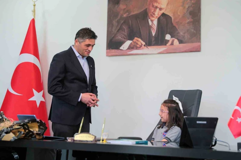 Başkan Acar 23 Nisan’da koltuğunu devretti 