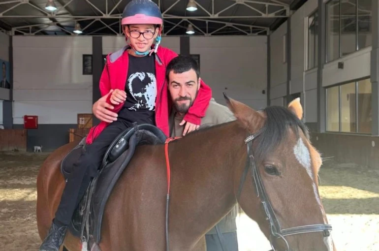 Başkan Ahmet Akın’ın örnek projesiyle korkular sevgiye dönüştü 