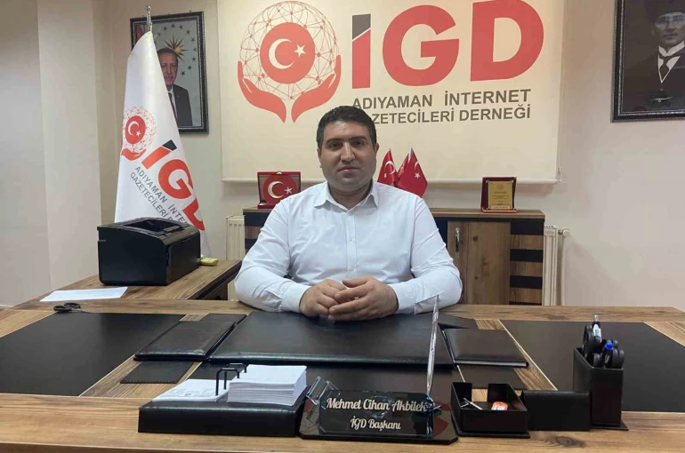 Başkan Akbilek: "Yerel medya göz göre göre eriyor" 