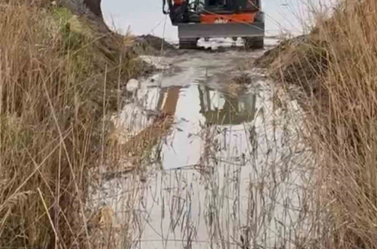 Başkan Akın’ın talimatıyla dere yataklarına hızlı müdahale
