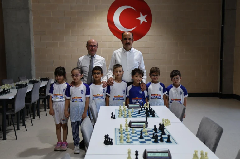 Başkan Altay ve Başkan Pekyatırmacı Selçuklu Belediyesi Sporcu Seçme ve Yetiştirme Merkezi’nde