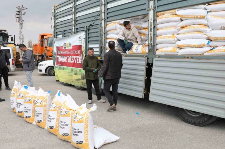 Başkan Altay: "Yüzde 50 hibeli aspir tohumu desteğimiz çiftçimiz için bereketli olsun"