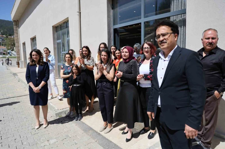 Başkan Arslan’dan Anneler Günü’nde anlamlı ziyaret 